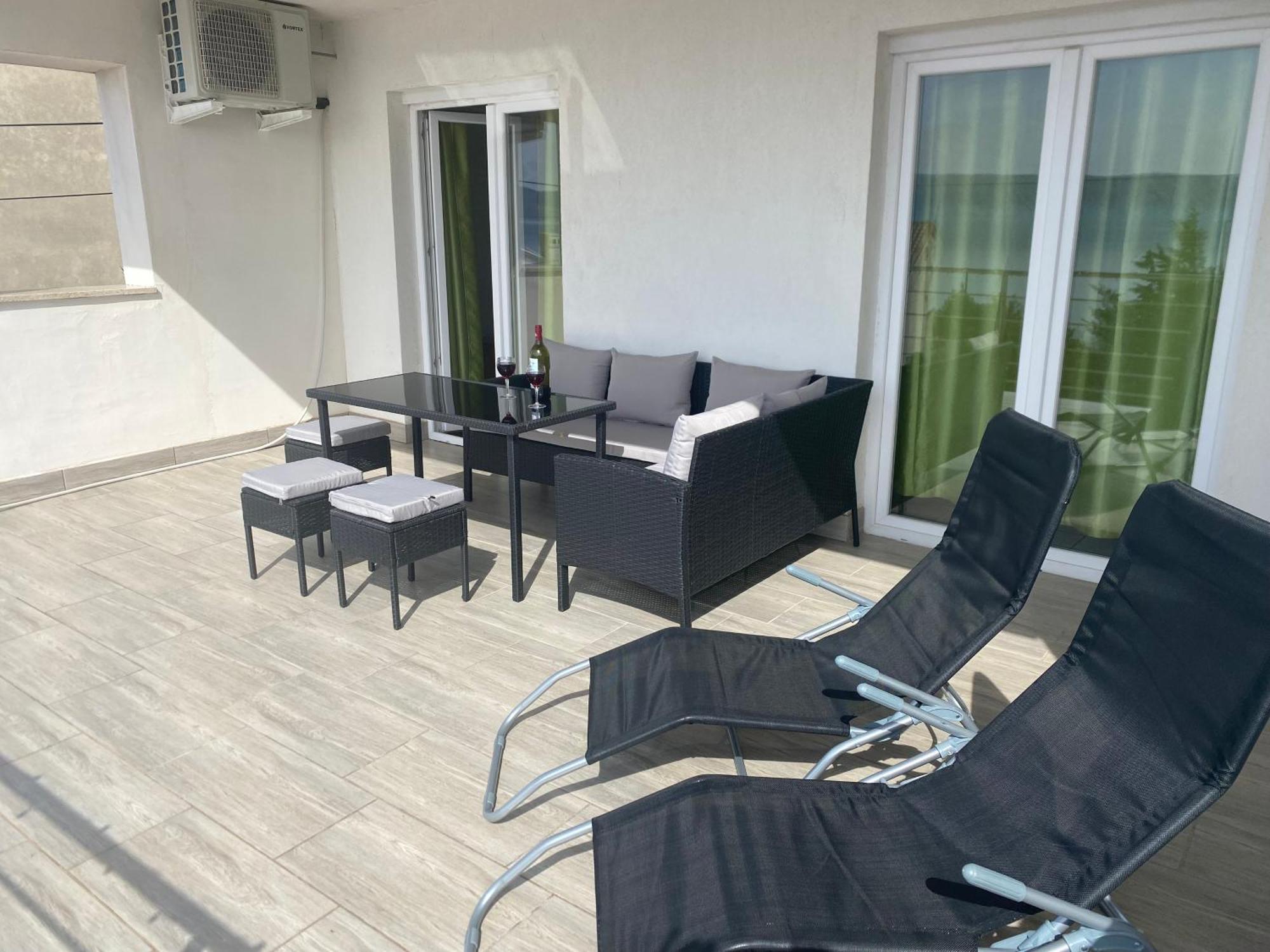 Apartments Novi Vinodolski - Povilska Luaran gambar